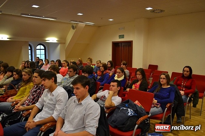 Zdjęcie w galerii na portalu naszraciborz.pl: Lekcja nt. działalności samorządu powiatowego wiadomości z regionu