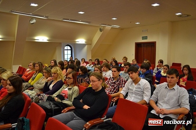 Zdjęcie w galerii na portalu naszraciborz.pl: Lekcja nt. działalności samorządu powiatowego wiadomości z regionu