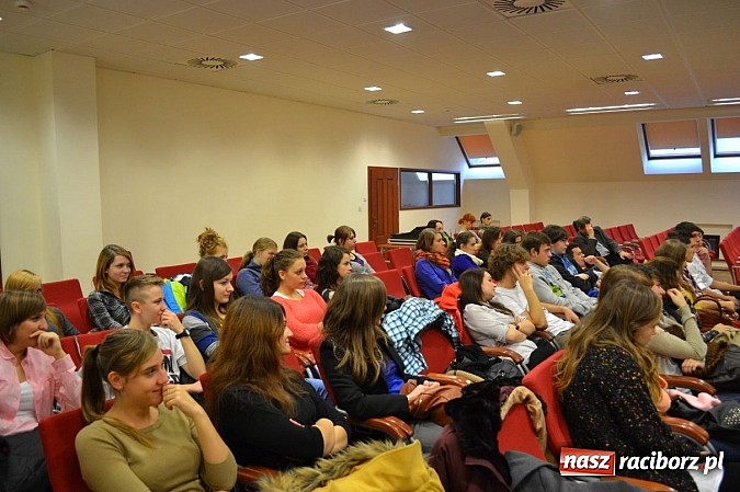 Zdjęcie w galerii na portalu naszraciborz.pl: Lekcja nt. działalności samorządu powiatowego wiadomości z regionu