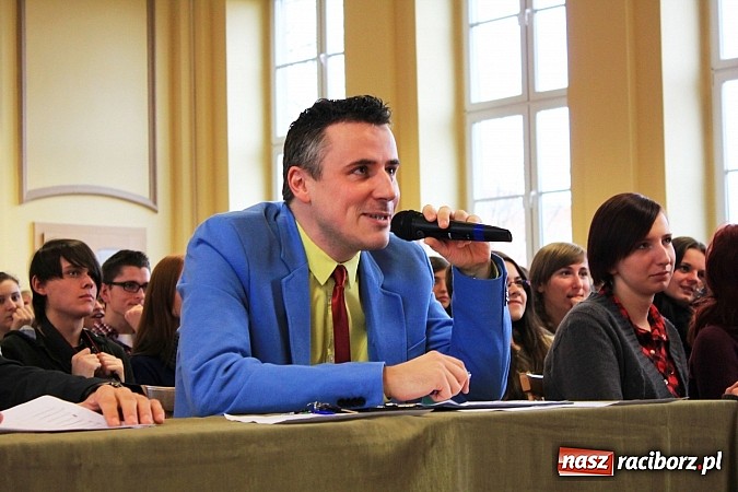 Zdjęcie w galerii na portalu naszraciborz.pl: Talent Show w Ekonomiku. Zwyciężył Przemek Kolowca wiadomości z regionu