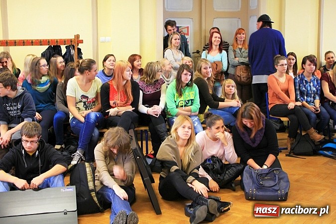 Zdjęcie w galerii na portalu naszraciborz.pl: Talent Show w Ekonomiku. Zwyciężył Przemek Kolowca wiadomości z regionu