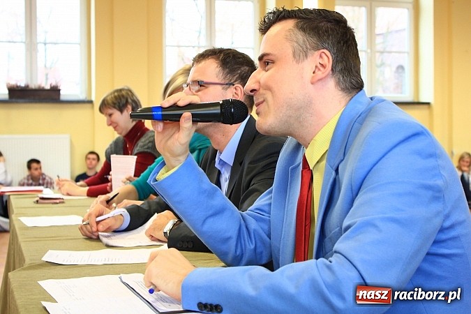 Zdjęcie w galerii na portalu naszraciborz.pl: Talent Show w Ekonomiku. Zwyciężył Przemek Kolowca wiadomości z regionu