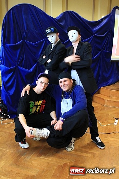 Zdjęcie w galerii na portalu naszraciborz.pl: Talent Show w Ekonomiku. Zwyciężył Przemek Kolowca wiadomości z regionu