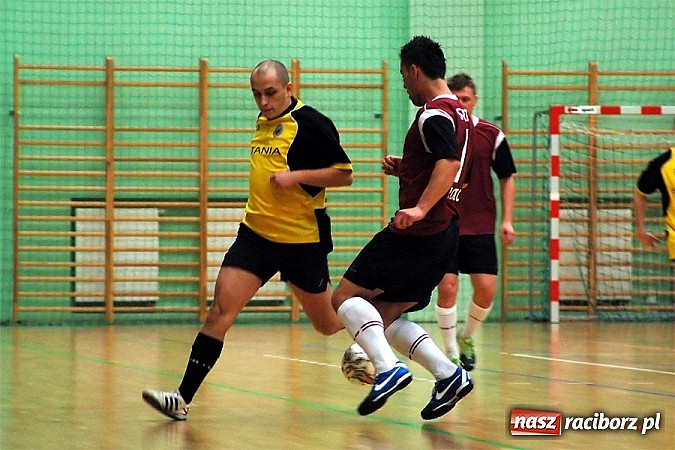 Zdjęcie w galerii na portalu naszraciborz.pl: Pierwsze punkty Feniksa wiadomości z regionu