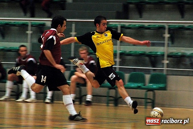 Zdjęcie w galerii na portalu naszraciborz.pl: Pierwsze punkty Feniksa wiadomości z regionu