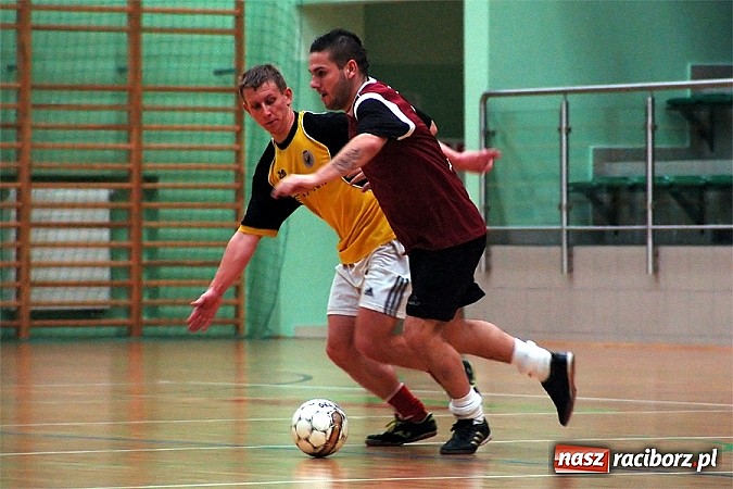 Zdjęcie w galerii na portalu naszraciborz.pl: Pierwsze punkty Feniksa wiadomości z regionu