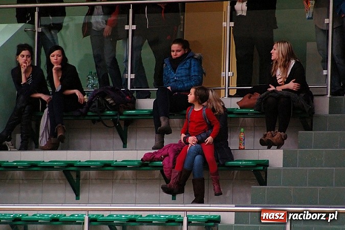 Zdjęcie w galerii na portalu naszraciborz.pl: Pierwsze punkty Feniksa wiadomości z regionu