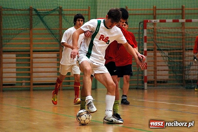 Zdjęcie w galerii na portalu naszraciborz.pl: Pierwsze punkty Feniksa wiadomości z regionu