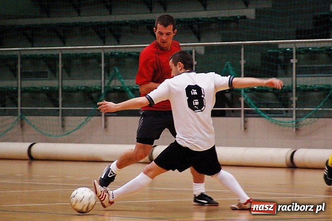 Zdjęcie w galerii na portalu naszraciborz.pl: Pierwsze punkty Feniksa wiadomości z regionu