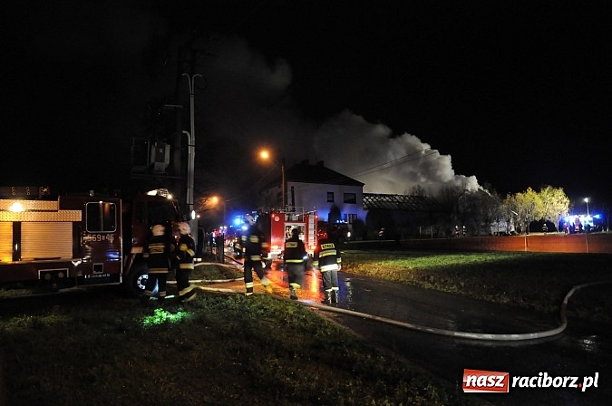 Zdjęcie w galerii na portalu naszraciborz.pl: Pożar gospodarstwa rolnego w Bolesławiu. 45 tys. zł strat. Uratowano mienie za 300 tys. zł wiadomości z regionu