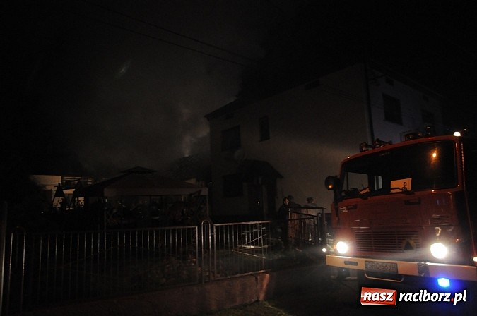 Zdjęcie w galerii na portalu naszraciborz.pl: Pożar gospodarstwa rolnego w Bolesławiu. 45 tys. zł strat. Uratowano mienie za 300 tys. zł wiadomości z regionu