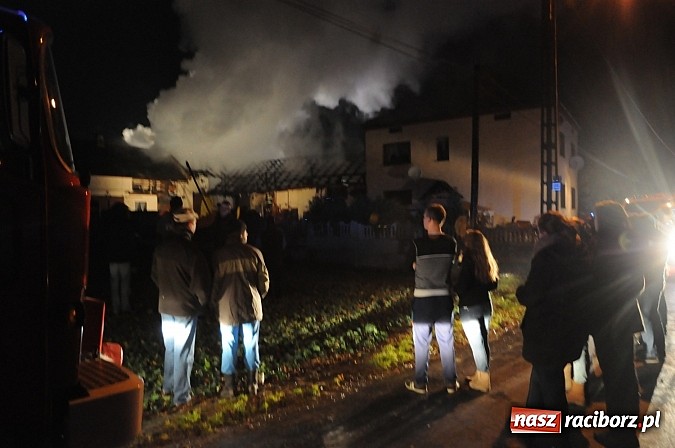 Zdjęcie w galerii na portalu naszraciborz.pl: Pożar gospodarstwa rolnego w Bolesławiu. 45 tys. zł strat. Uratowano mienie za 300 tys. zł wiadomości z regionu