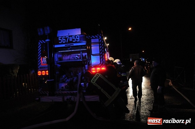 Zdjęcie w galerii na portalu naszraciborz.pl: Pożar gospodarstwa rolnego w Bolesławiu. 45 tys. zł strat. Uratowano mienie za 300 tys. zł wiadomości z regionu