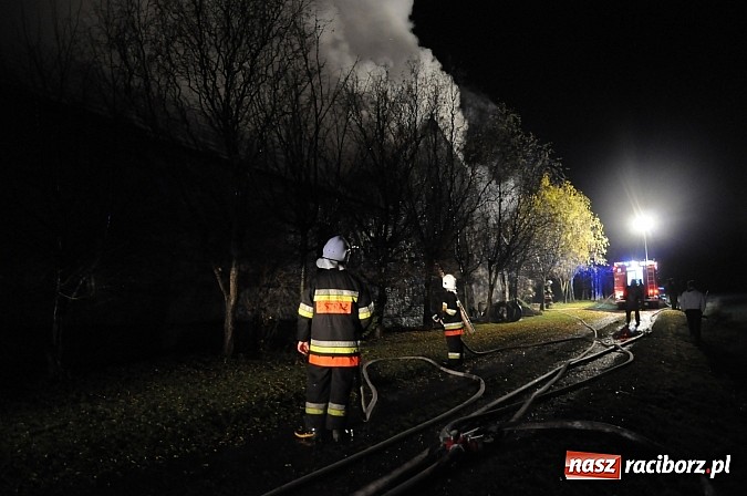 Zdjęcie w galerii na portalu naszraciborz.pl: Pożar gospodarstwa rolnego w Bolesławiu. 45 tys. zł strat. Uratowano mienie za 300 tys. zł wiadomości z regionu