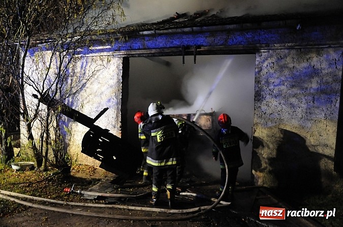 Zdjęcie w galerii na portalu naszraciborz.pl: Pożar gospodarstwa rolnego w Bolesławiu. 45 tys. zł strat. Uratowano mienie za 300 tys. zł wiadomości z regionu