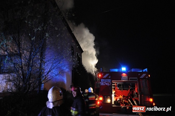 Zdjęcie w galerii na portalu naszraciborz.pl: Pożar gospodarstwa rolnego w Bolesławiu. 45 tys. zł strat. Uratowano mienie za 300 tys. zł wiadomości z regionu