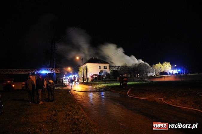 Zdjęcie w galerii na portalu naszraciborz.pl: Pożar gospodarstwa rolnego w Bolesławiu. 45 tys. zł strat. Uratowano mienie za 300 tys. zł wiadomości z regionu