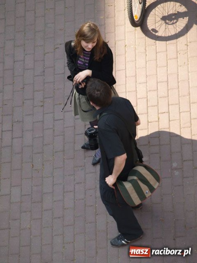 Zdjęcie w galerii na portalu naszraciborz.pl: Kurczak na gazie wiadomości z regionu