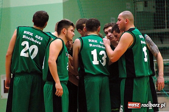 Zdjęcie w galerii na portalu naszraciborz.pl: Przeważyło doświadczenie faworyta meczu wiadomości z regionu