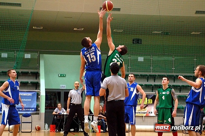 Zdjęcie w galerii na portalu naszraciborz.pl: Przeważyło doświadczenie faworyta meczu wiadomości z regionu