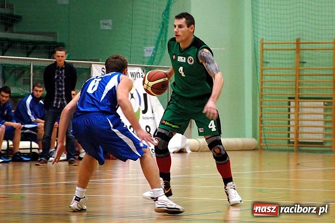 Zdjęcie w galerii na portalu naszraciborz.pl: Przeważyło doświadczenie faworyta meczu wiadomości z regionu