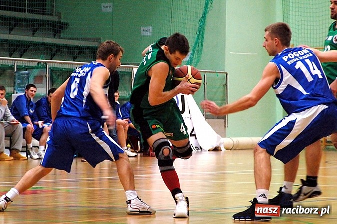 Zdjęcie w galerii na portalu naszraciborz.pl: Przeważyło doświadczenie faworyta meczu wiadomości z regionu