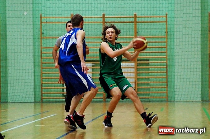 Zdjęcie w galerii na portalu naszraciborz.pl: Przeważyło doświadczenie faworyta meczu wiadomości z regionu