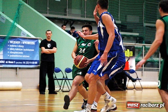 Zdjęcie w galerii na portalu naszraciborz.pl: Przeważyło doświadczenie faworyta meczu wiadomości z regionu