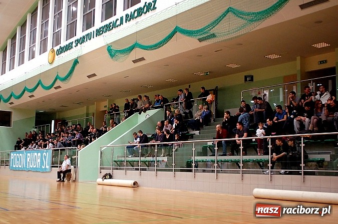 Zdjęcie w galerii na portalu naszraciborz.pl: Przeważyło doświadczenie faworyta meczu wiadomości z regionu