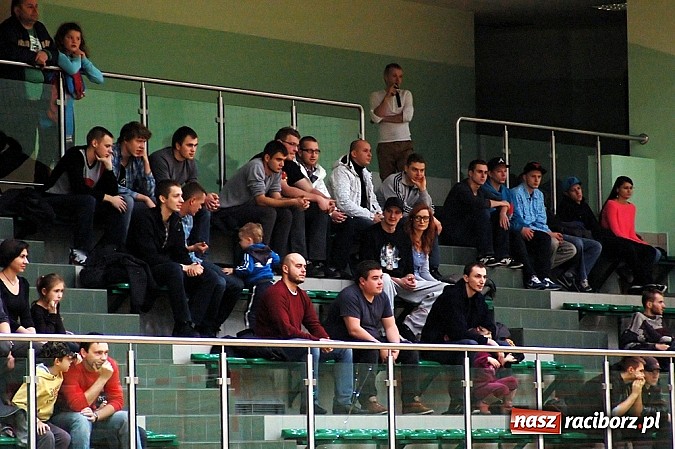 Zdjęcie w galerii na portalu naszraciborz.pl: Przeważyło doświadczenie faworyta meczu wiadomości z regionu