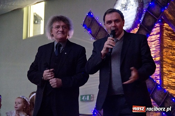 Zdjęcie w galerii na portalu naszraciborz.pl: W Pietrowicach Wielkich adwent rozpoczęto kiermaszem bożonarodzeniowym wiadomości z regionu