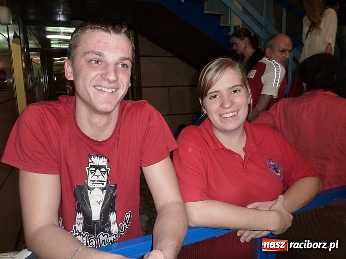 Zdjęcie w galerii na portalu naszraciborz.pl: Liga SMS: zawody na pływalni w Raciborzu na piątkę z plusem wiadomości z regionu