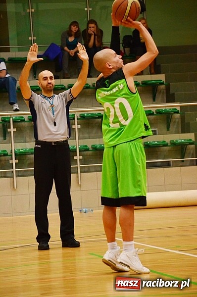 Zdjęcie w galerii na portalu naszraciborz.pl: W hicie kolejki zwycięża Dywyta wiadomości z regionu