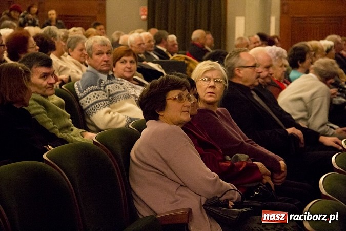Zdjęcie w galerii na portalu naszraciborz.pl: Śpiewacze święto w Raciborskim Centrum Kultury z Josephem von Eichendorffem w tle wiadomości z regionu