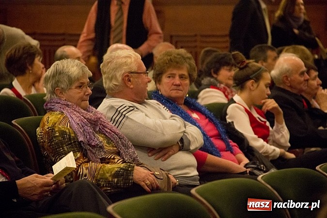 Zdjęcie w galerii na portalu naszraciborz.pl: Śpiewacze święto w Raciborskim Centrum Kultury z Josephem von Eichendorffem w tle wiadomości z regionu