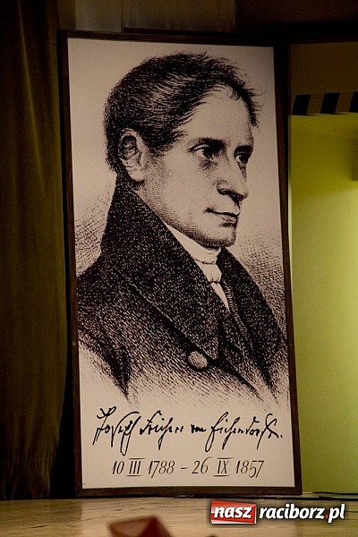 Zdjęcie w galerii na portalu naszraciborz.pl: Śpiewacze święto w Raciborskim Centrum Kultury z Josephem von Eichendorffem w tle wiadomości z regionu