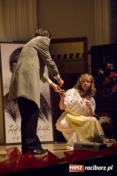 Zdjęcie w galerii na portalu naszraciborz.pl: Śpiewacze święto w Raciborskim Centrum Kultury z Josephem von Eichendorffem w tle wiadomości z regionu