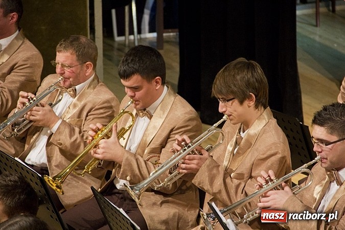Zdjęcie w galerii na portalu naszraciborz.pl: Śpiewacze święto w Raciborskim Centrum Kultury z Josephem von Eichendorffem w tle wiadomości z regionu