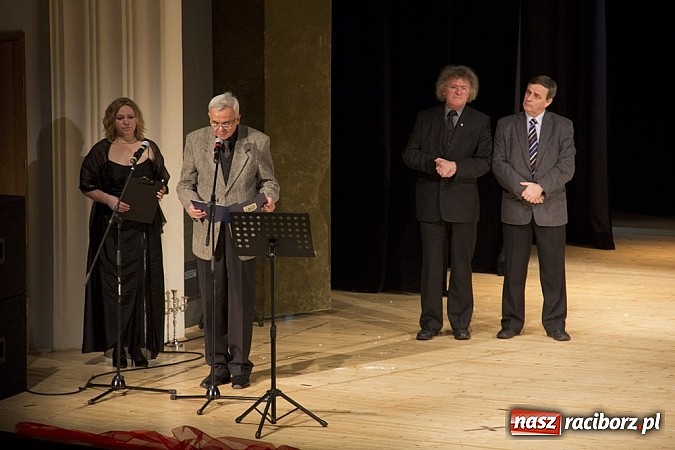 Zdjęcie w galerii na portalu naszraciborz.pl: Śpiewacze święto w Raciborskim Centrum Kultury z Josephem von Eichendorffem w tle wiadomości z regionu