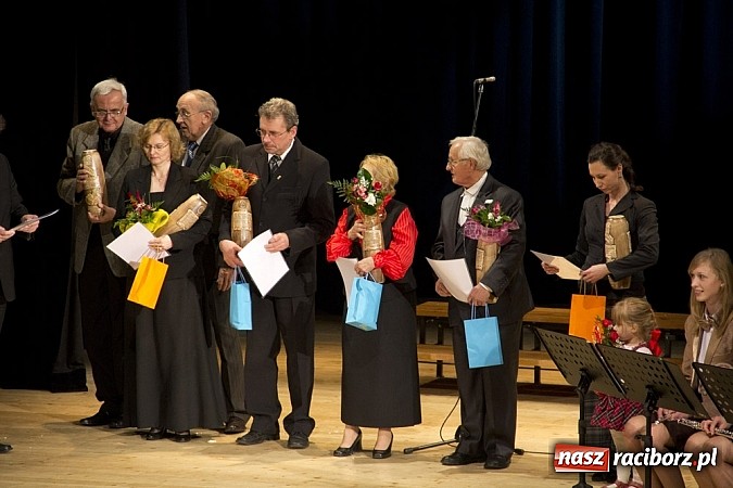 Zdjęcie w galerii na portalu naszraciborz.pl: Śpiewacze święto w Raciborskim Centrum Kultury z Josephem von Eichendorffem w tle wiadomości z regionu