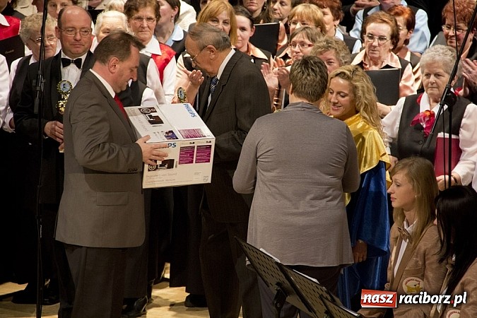 Zdjęcie w galerii na portalu naszraciborz.pl: Śpiewacze święto w Raciborskim Centrum Kultury z Josephem von Eichendorffem w tle wiadomości z regionu