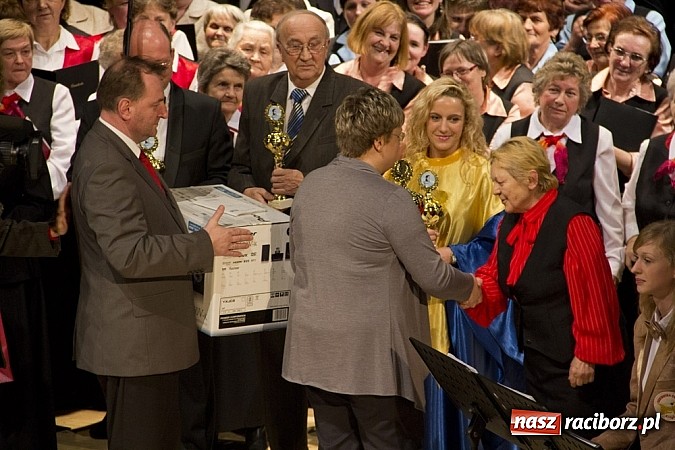 Zdjęcie w galerii na portalu naszraciborz.pl: Śpiewacze święto w Raciborskim Centrum Kultury z Josephem von Eichendorffem w tle wiadomości z regionu