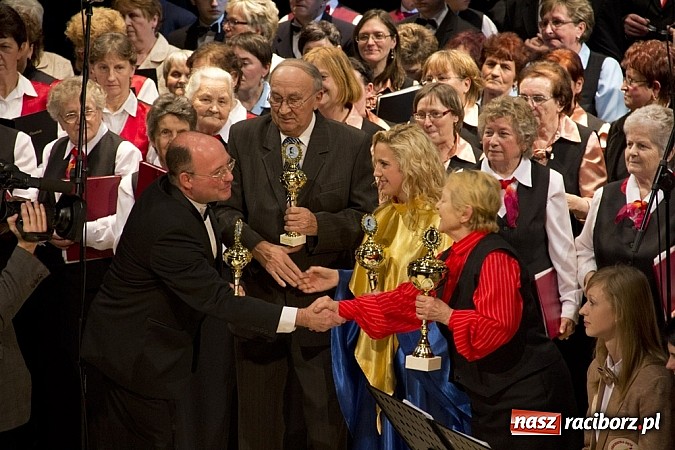 Zdjęcie w galerii na portalu naszraciborz.pl: Śpiewacze święto w Raciborskim Centrum Kultury z Josephem von Eichendorffem w tle wiadomości z regionu