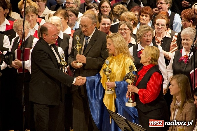 Zdjęcie w galerii na portalu naszraciborz.pl: Śpiewacze święto w Raciborskim Centrum Kultury z Josephem von Eichendorffem w tle wiadomości z regionu