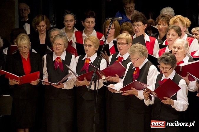 Zdjęcie w galerii na portalu naszraciborz.pl: Śpiewacze święto w Raciborskim Centrum Kultury z Josephem von Eichendorffem w tle wiadomości z regionu