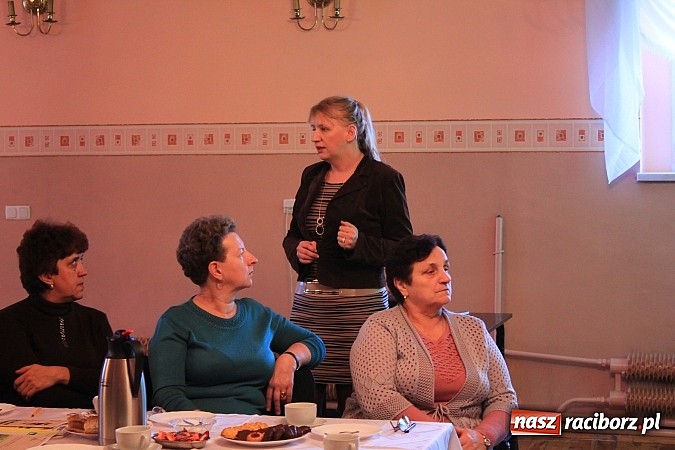 Zdjęcie w galerii na portalu naszraciborz.pl: Sołtys liderem, a gospodyni strażniczką wiadomości z regionu