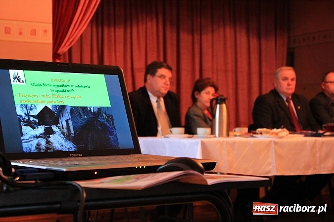 Zdjęcie w galerii na portalu naszraciborz.pl: Sołtys liderem, a gospodyni strażniczką wiadomości z regionu