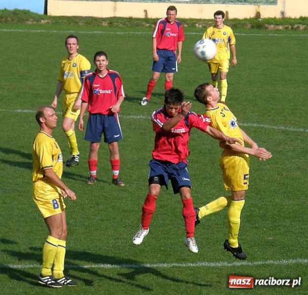 Zdjęcie w galerii na portalu naszraciborz.pl: KP Unia bez punktów na święta wiadomości z regionu