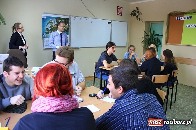 Zdjęcie w galerii na portalu naszraciborz.pl: Uczniowie II LO najbardziej przedsiębiorczy wiadomości z regionu