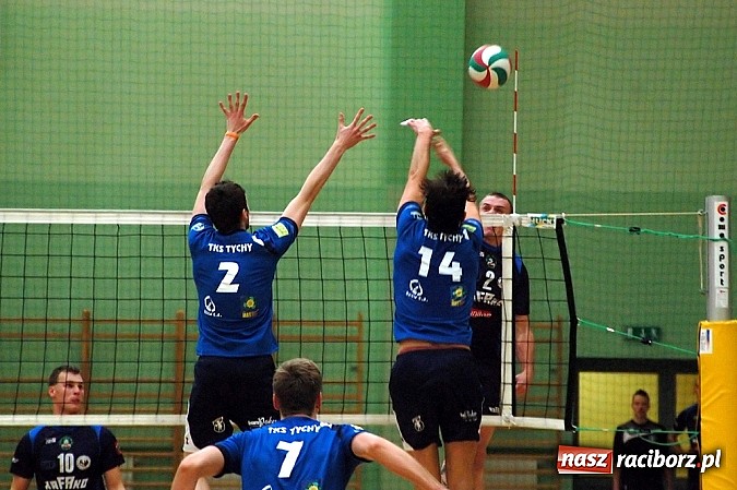 Zdjęcie w galerii na portalu naszraciborz.pl: AZS Rafako przegrał z liderem wiadomości z regionu